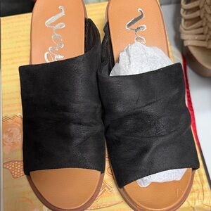 Versani Black Women's Mules